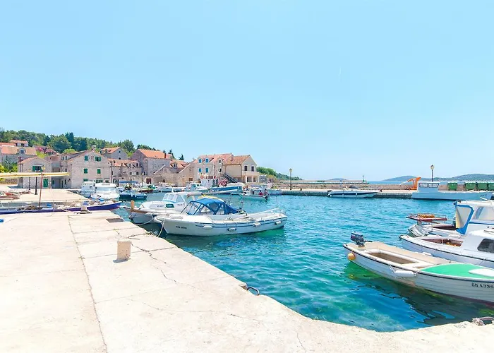 House Stone House Island Prvic