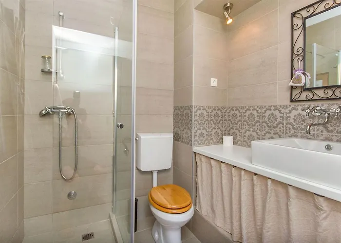 בית נופש House Stone House Island Prvic פרוויץ' שפורינה